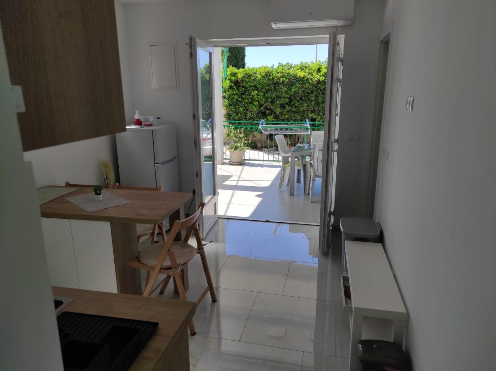 Apartment With Terrace And Garden Pirovac Ngoại thất bức ảnh